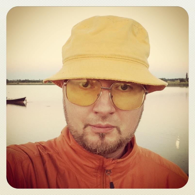 yellowyellow